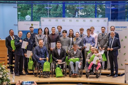 Gruppenbild des berufenen Teams Mailand & Cortina